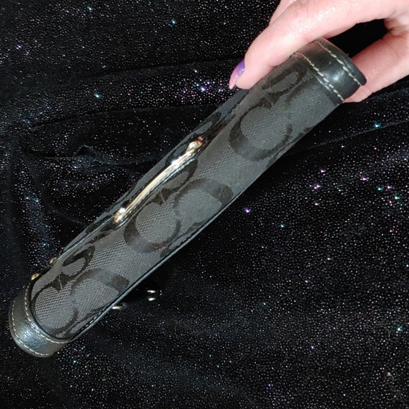 Sophia Caperelli Large Wallet - Picture 9 of 15